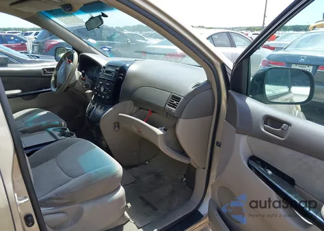 2004 Toyota Sienna Le z USA, uszkodzony, nr VIN 5TDZA23C54S072353